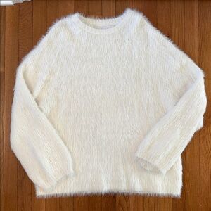 Cotton On Fuzzy White Oversized Sweater Size Large